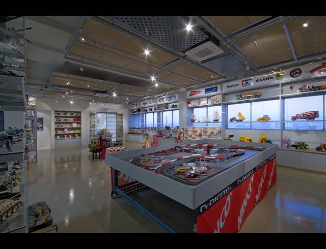1,753M² WAREHOUSE RENTED IN SALT RIVER